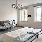 Apartamento 3-zimmer-stadtapartment Mit Terrasse *