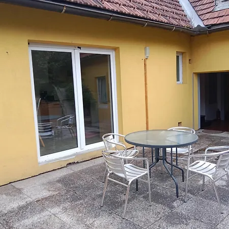 3-zimmer-stadtapartment Mit Terrasse Apartamento *