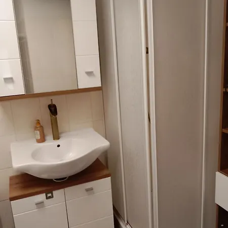 3-zimmer-stadtapartment Mit Terrasse *